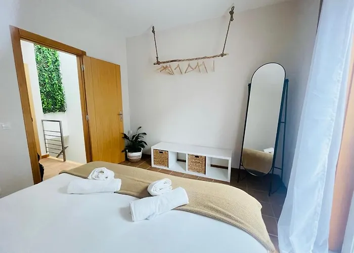 Casa Sonia Great Location Quiet Area Easy Access Nyaraló *